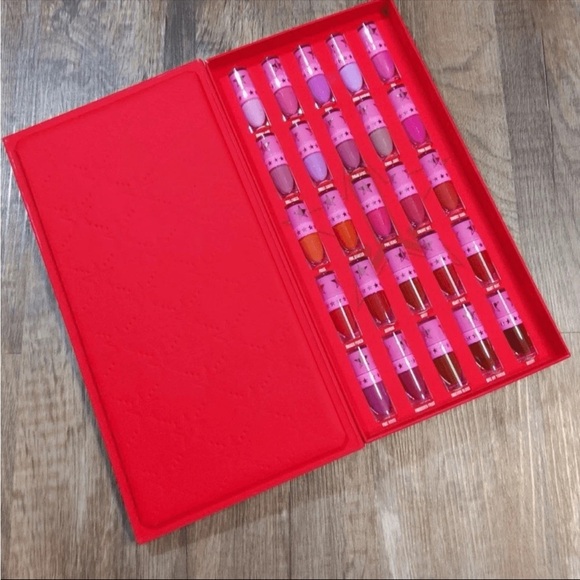 Jeffree Star BLOOD SUGAR VAULT Liquid Lipstick Set - Pink & Red Shades - Picture 3 of 5